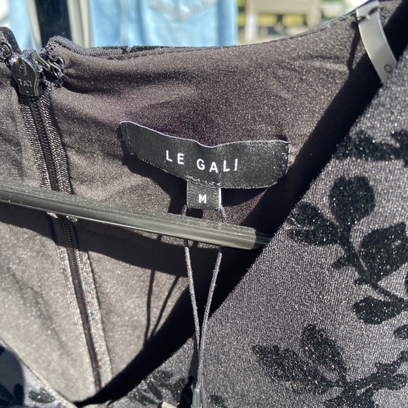 Le Gali black sleeveless Mirella Dress size Medium NWT - Picture 4 of 8